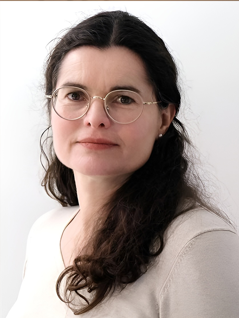Porträtfoto von Prof. Dr. phil. Nadine Messerli-Bürgy, Mitglied des Academic Board von SwissDTx.